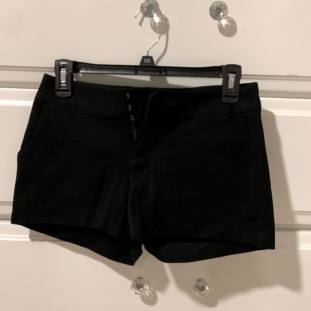 Old Navy Size 2 Low Rise Black Short 2inch